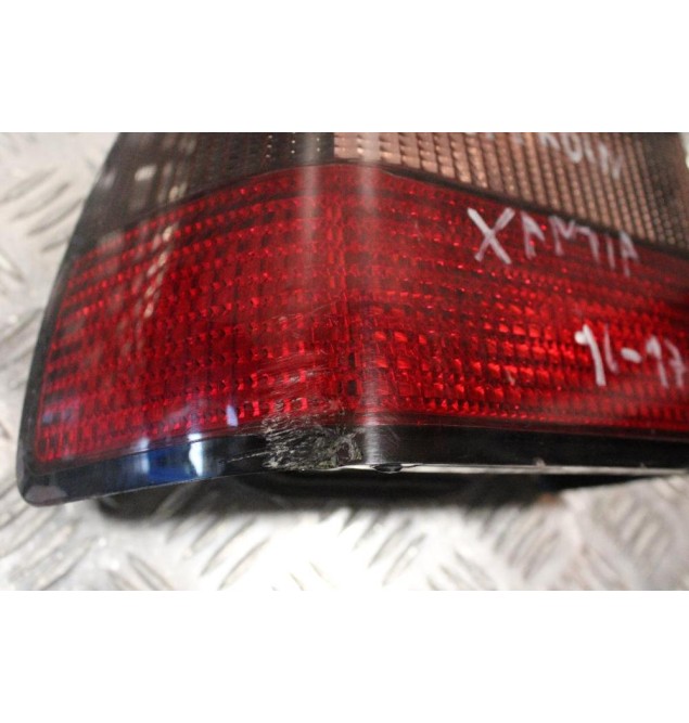 Φανάρι Πίσω Citroen Xanthia 1.8cc 1993-1997(Πίσω Αριστερό Φτερού Γνήσιο) Μικρη φθορα κατω αριστερα