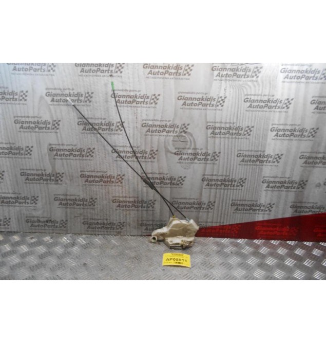 Kλειδαριά Πόρτας Μηχανική Toyota Hilux 2005-2012 (Εμπρός Δεξιά)