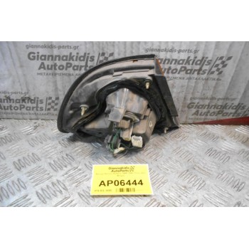 Φανάρι Nissan Almera N15 1996-1998 (Πίσω Δεξί Φτερό)