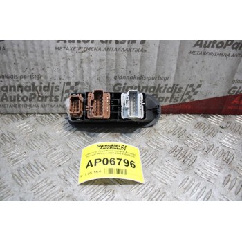 Διακόπτης Παραθύρου Εμπρός Αριστερά Renault Megane 2002-2005 156018070