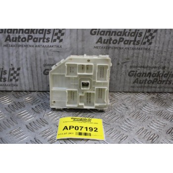 Ασφαλειοθήκη Toyota RAV-4 2001-2006