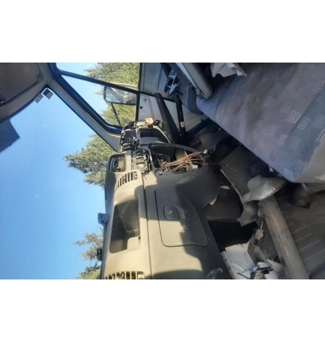 Καμπίνα Mercedes-Benz Sprinter 2000-2006 (Για ανταλλακτικα)
