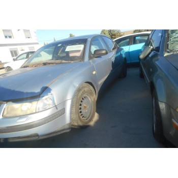 Ολόκληρο Αυτοκίνητο Volkswagen Passat 1.8 ADR 1997-2000 (Για ανταλλακτικα)