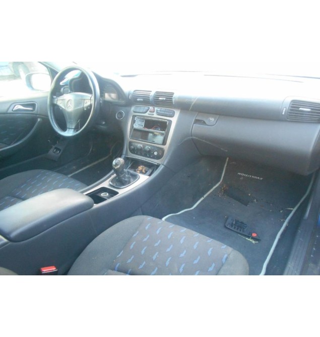 Ολόκληρο Αυτοκίνητο Mercedes-Benz W203 M111955 2000-2002 (Για ανταλλακτικα)