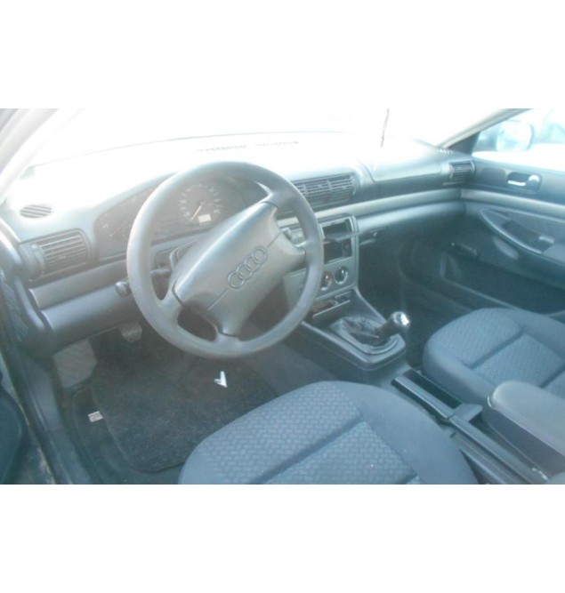 Ολόκληρο Αυτοκίνητο Audi A4 1.6 ADP 1994-2000 (Για ανταλλακτικα)