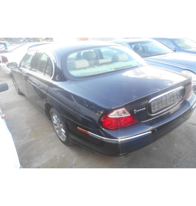 Ολόκληρο Αυτοκίνητο Jaguar 2.5 V6 JB (Για ανταλλακτικα)