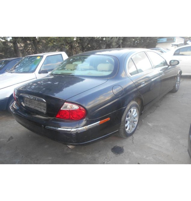 Ολόκληρο Αυτοκίνητο Jaguar 2.5 V6 JB (Για ανταλλακτικα)