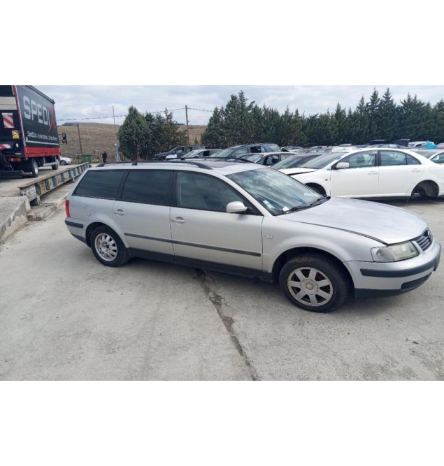 Ολόκληρο Αυτοκίνητο Volkswagen Passat CARAVAN 1997-2000