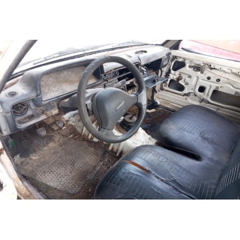 Ολόκληρο Αυτοκίνητο Toyota Hilux RN55 1983-1989