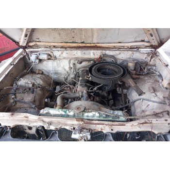 Ολόκληρο Αυτοκίνητο Toyota Hilux RN55 1983-1989