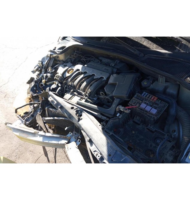 Ολόκληρο Αυτοκίνητο Renault Laguna 2000-2007  