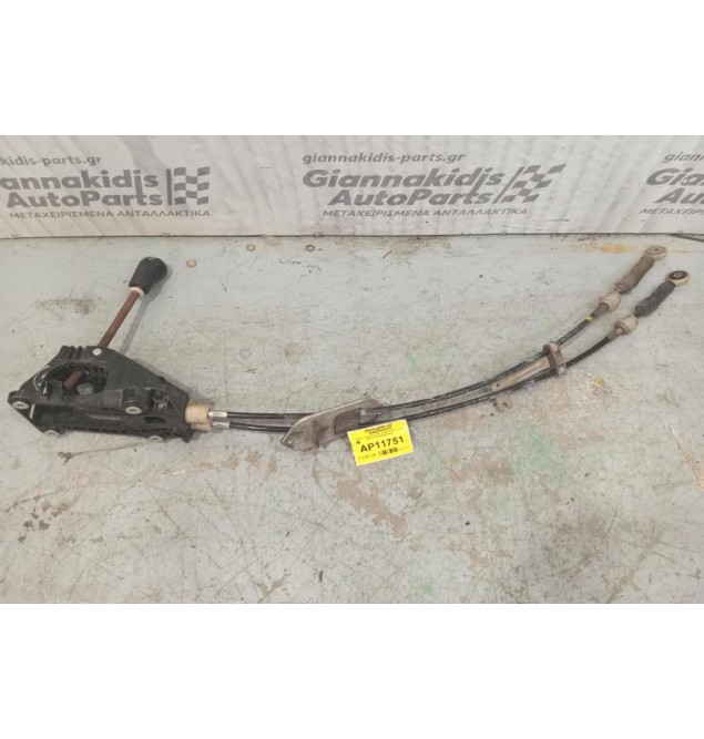 Λεβιές Ταχυτήτων Με Ντιζες Toyota Yaris 1999-2005 335300D0400
