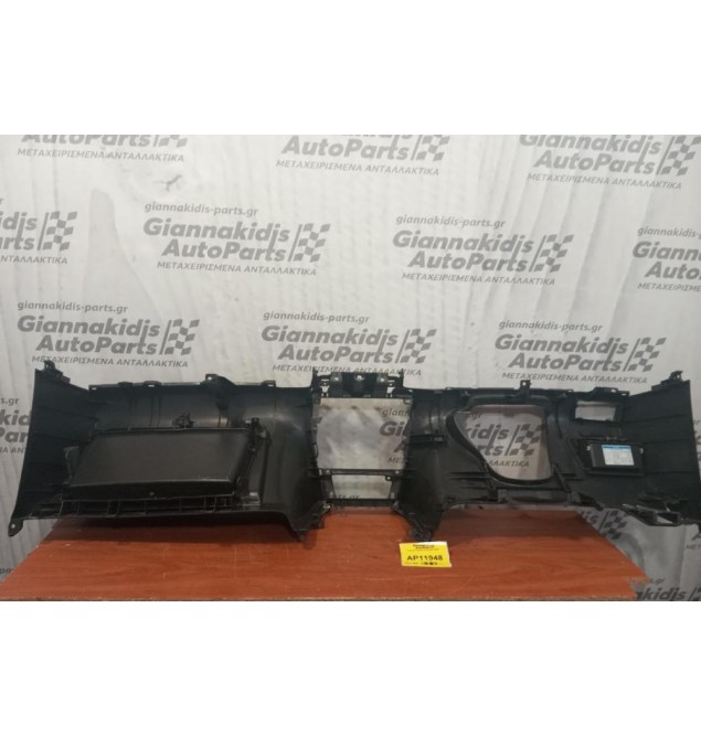 Ταμπλό Toyota Corolla 2002-2006  