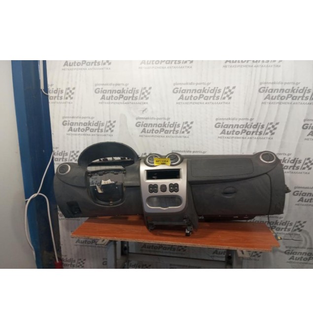 Ταμπλό Dacia Duster 2010-2017  