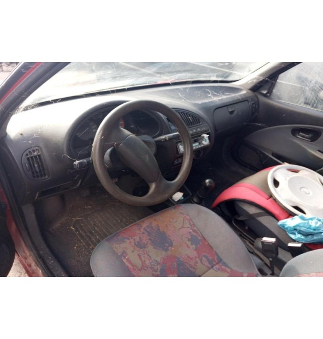 Ολόκληρο Αυτοκίνητο Citroen Saxo 1996-1999