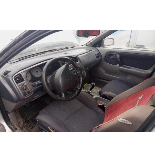 Ολόκληρο Αυτοκίνητο Nissan Primera P11 1999-2001