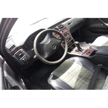 Ολόκληρο Αυτοκίνητο Mercedes-Benz E 220 W210 1998-1999