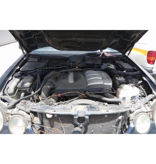 Ολόκληρο Αυτοκίνητο Mercedes-Benz E 220 W210 1998-1999