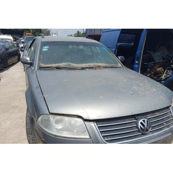 Ολόκληρο Αυτοκίνητο Volkswagen Passat Station Wagon 2000-2005