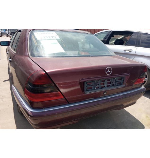 Ολόκληρο Αυτοκίνητο Mercedes-Benz W220 1993-2000