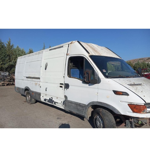 Ολόκληρο Αυτοκίνητο Iveco Κωδ.Κινητηρα 814043C 2800cc 105hp 2003-2006