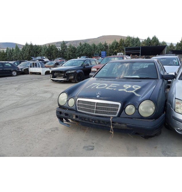 Ολόκληρο Αυτοκίνητο Mercedes-Benz W210 Κωδ.Κινητηρα 604912 2200cc 95hp 1995-1999