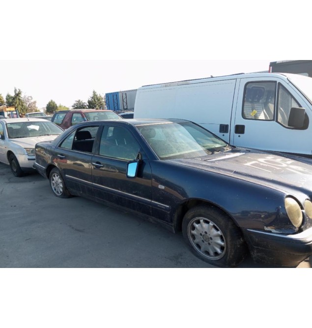 Ολόκληρο Αυτοκίνητο Mercedes-Benz W210 Κωδ.Κινητηρα 605962 2500cc 150hp 1997-1999