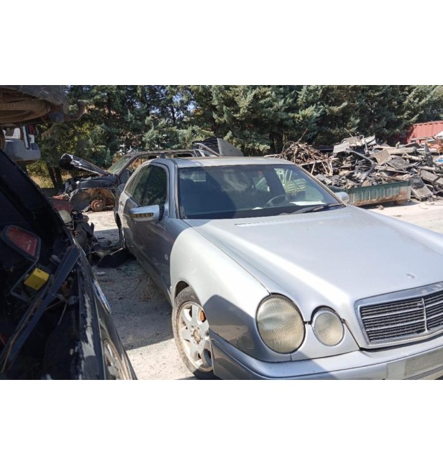 Ολόκληρο Αυτοκίνητο Mercedes-Benz W210 Κωδ.Κινητηρα 111942 2000cc 136hp 1995-2000