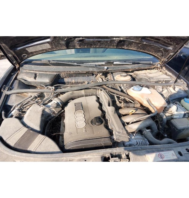 Ολόκληρο Αυτοκίνητο Audi A4 Κωδ.Κινητηρα ADR 1800cc 125hp 1995-2000