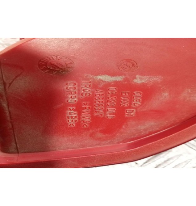 Φανάρι Φτερου Πίσω Δεξια Alfa Romeo 147 2000-2004 46556347