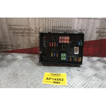 Ασφάλειες - Ασφαλειοθήκη Audi A3 2003-2008 1K0937125