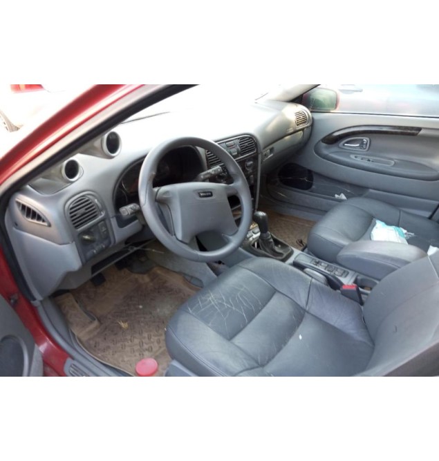 Ολόκληρο Αυτοκίνητο Volvo V40 Κωδ.Κινητηρα B4194T 1900cc 200hp 1997-2000