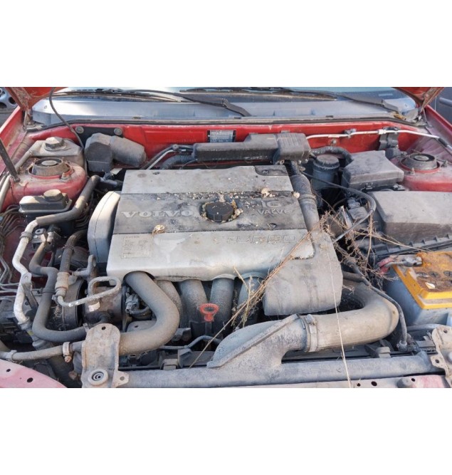 Ολόκληρο Αυτοκίνητο Volvo V40 Κωδ.Κινητηρα B4194T 1900cc 200hp 1997-2000