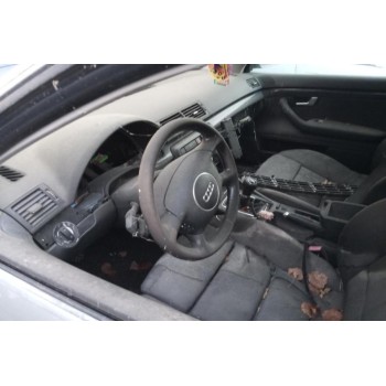 Ολόκληρο Αυτοκίνητο Audi A4 1995-2000 ΓΙΑ ΑΝΤΑΛΛΑΚΤΙΚΑ