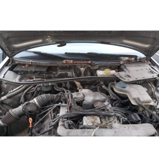 Ολόκληρο Αυτοκίνητο Audi A4 1995-2000 ΓΙΑ ΑΝΤΑΛΛΑΚΤΙΚΑ