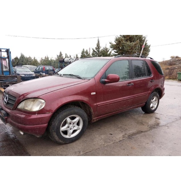 Ολόκληρο Αυτοκίνητο Mercedes-Benz ML 270 Κωδ.Κινητηρα 612963 2700cc 163hp 1999-2005 (ΓΙΑ ΑΝΤΑΛΛΑΚΤΙΚΑ) 181884 KM