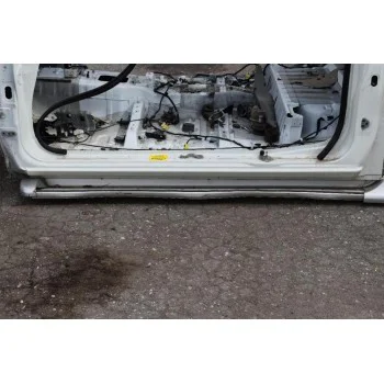 Μαρσπιέ Αριστερό Mitsubishi L200 2015-2020 (Ημικάμπινο)