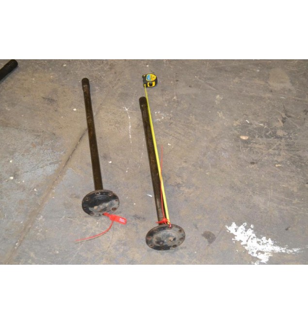 Ημιαξόνια Mitsubishi Canter - Fuso 7.5Τονο (8 Βίδες 16 Δόντια) 1998-2010 (2 Τεμαχια)