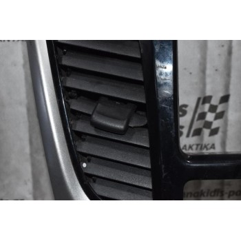 Αεραγωγός Καλοριφερ Mitsubishi L200 2015-2020 8030A260 ZZ (Μικρό σπάσιμο αεραγωγού)