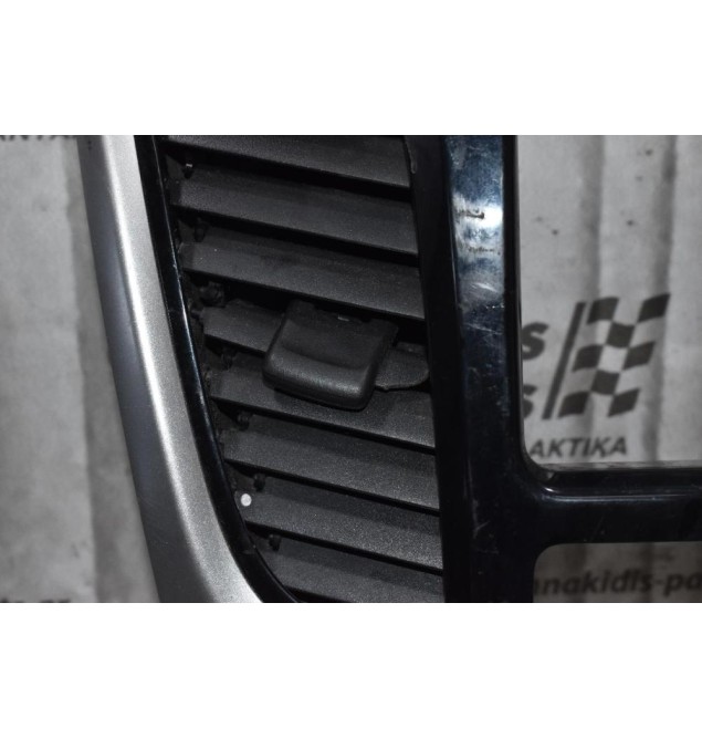 Αεραγωγός Καλοριφερ Mitsubishi L200 2015-2020 8030A260 ZZ (Μικρό σπάσιμο αεραγωγού)