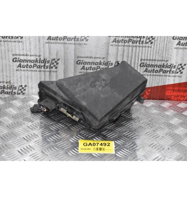 Ασφαλειοθήκη Subaru Legacy 2004-2010 MB100200B