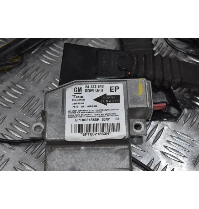 Σετ Αερόσακων Κομπλέ Opel Corca c 2000-2006 (Λείπει το Καπάκι του Συνοδηγού)