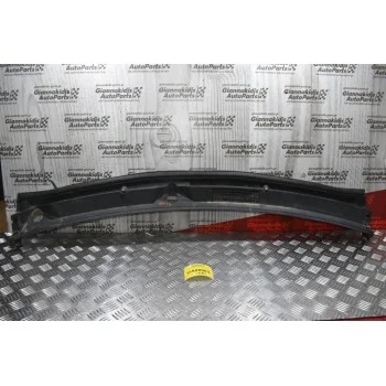 Κάλυμμα Νεροχύτη Υαλοκαθαριστήρων Mitsubishi L200 4Ν15 2014-2020