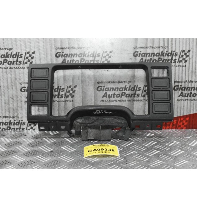 Κάλυμμα Καντράν - Κοντέρ Ταμπλό Mitsubishi Canter Fuso 1997-2004 MK427857 MK405104