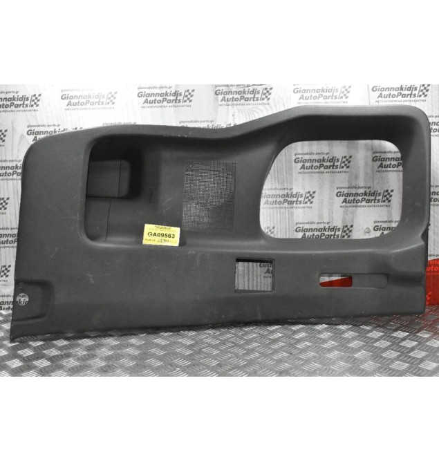 Ταπετσαρία Πόρτας Nissan Navara D40 2005-2010 82901-EB00A (Πίσω Αριστερή)