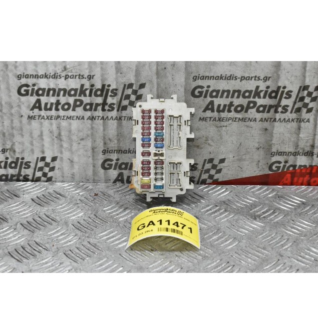 Ασφαλειοθήκη Nissan Navara D40 2005-2010