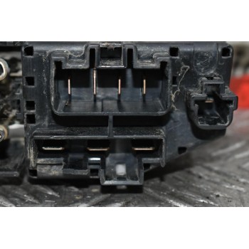 Ασφαλειοθήκη Ford Ranger-Mazda BT50 2.5 TDCI 4X4 2006-2012 UR56 (3+4+1pins)