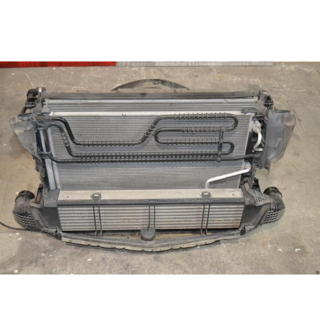 Μούρη Κομπλέ Mercedes-Benz C200 W204 Facelift Xenon 2011-2015 (Με 2 φτερα και καπω) (Εξυπνο φαναρι)