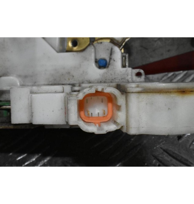 Κλειδαριά Εμπρος Αριστερή Nissan Navara D22 1998-2005 (2 pins)