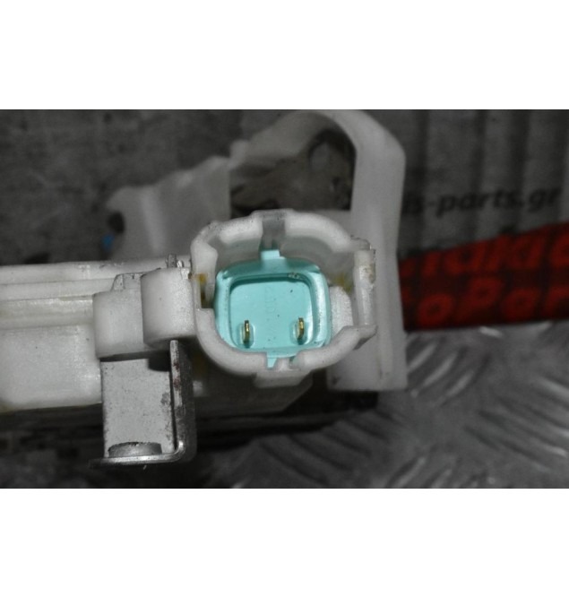 Κλειδαριά Εμπρός Αριστερή Nissan Cabstar F24 2005-2015 (Αριστερη) (2pins)